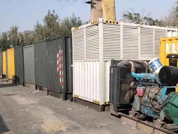 广安200KW柴油发电机机组每小时油耗是多少?